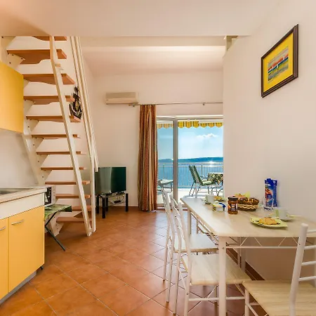 Atemberaubendes Direkt Am Mit Privater Dachterrasse, Eigener Galerie, Wifi Apartament Selce