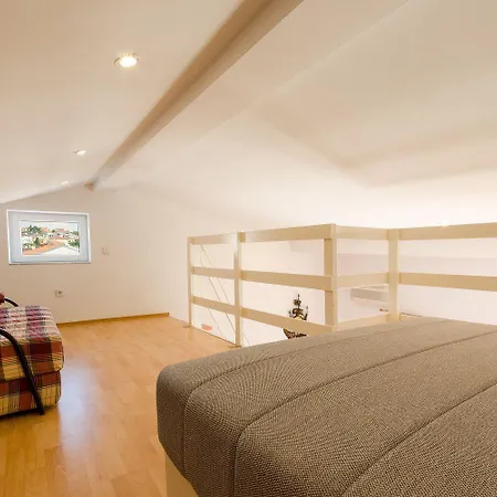 Apartment Atemberaubendes Direkt Am Mit Privater Dachterrasse, Eigener Galerie, Wifi Selce