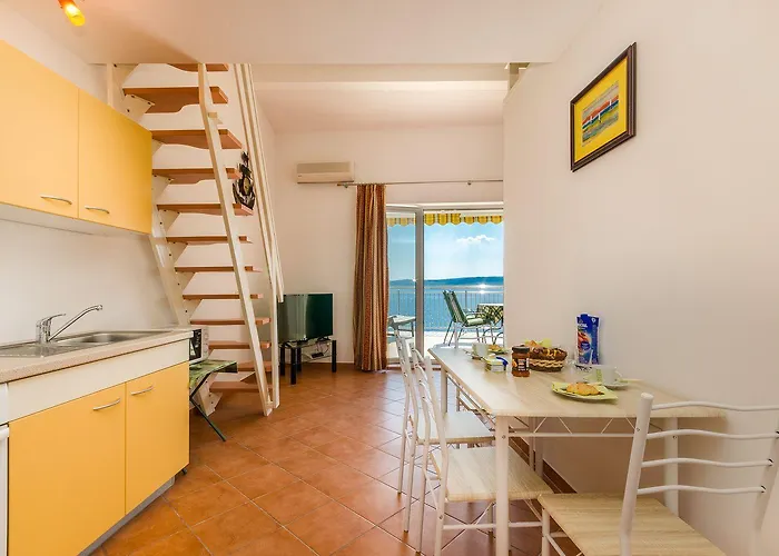 Atemberaubendes Direkt Am Mit Privater Dachterrasse, Eigener Galerie, Wifi Lägenhet Selce